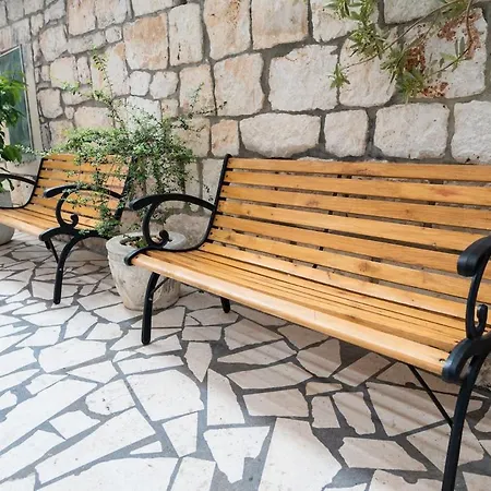 Elena, Jakov - Newly Decorated Appartement