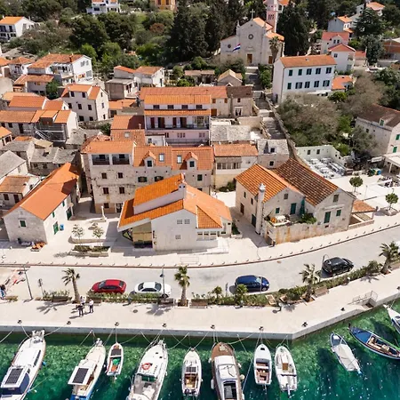 Elena, Jakov - Newly Decorated Rogoznica (Sibenik-Knin)