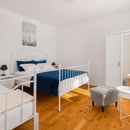 Elena, Jakov - Newly Decorated Rogoznica (Sibenik-Knin)