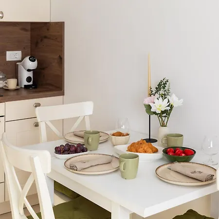 Elena, Jakov - Newly Decorated *