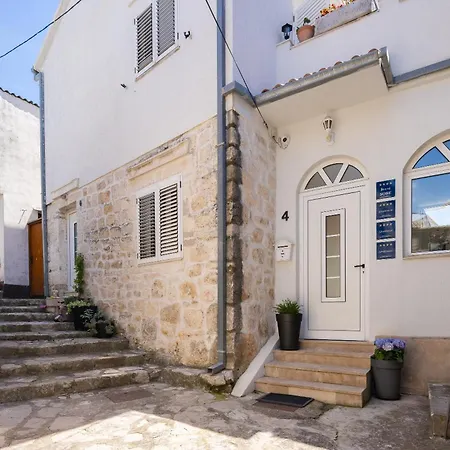 Elena, Jakov - Newly Decorated Rogoznica (Sibenik-Knin)