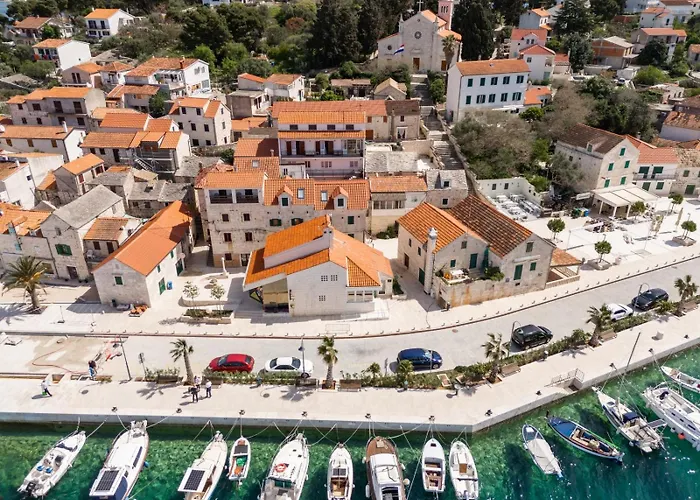 Elena, Jakov - Newly Decorated Rogoznica (Sibenik-Knin)